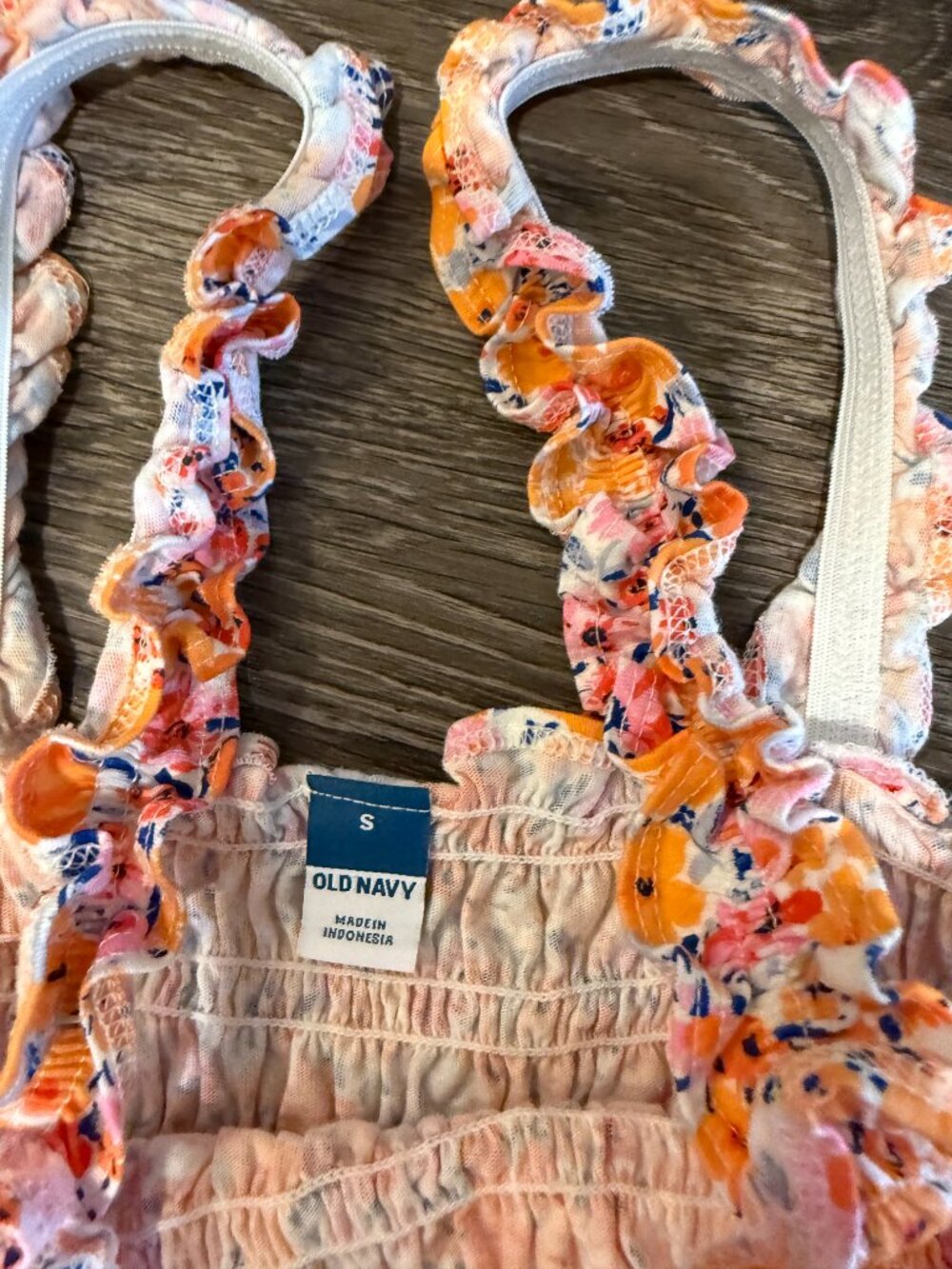 Old Navy Cropped Tank Size S Multi-Color Floral - Picture 3 of 3